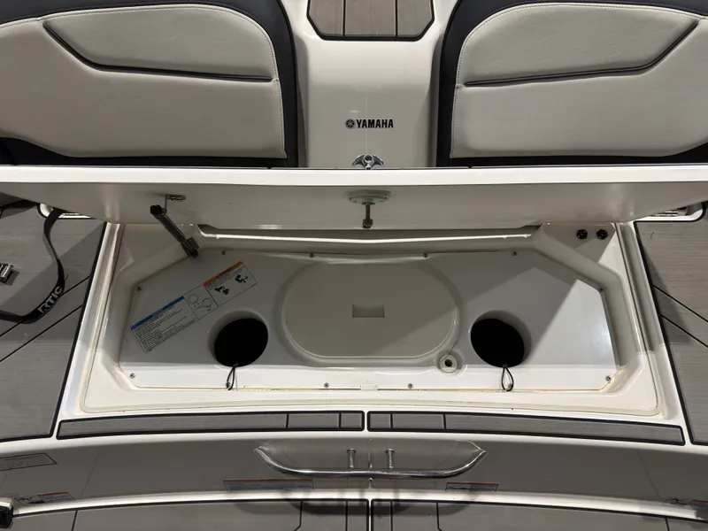 Slide: The Image of Yamaha SX210 2019 - 6