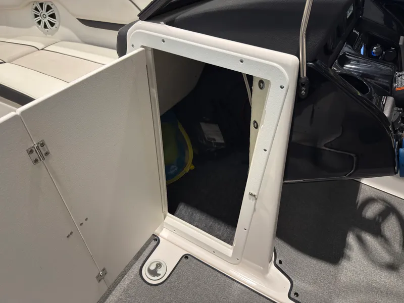 Slide: The Image of Yamaha SX210 2019 - 30