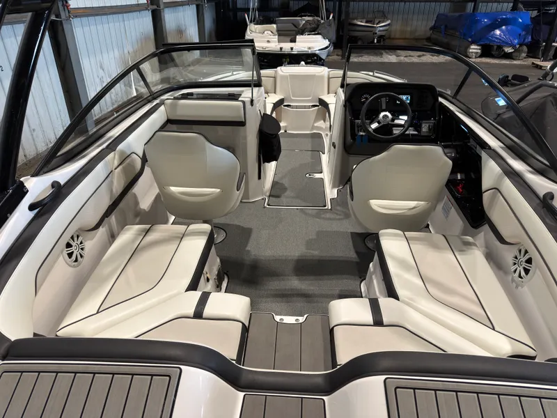 Slide: The Image of Yamaha SX210 2019 - 3