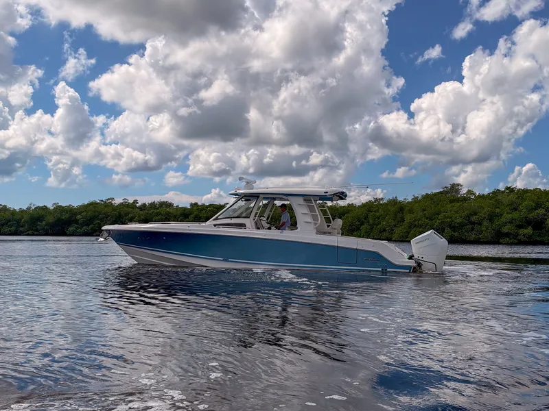 Slide: The Image of Boston Whaler 350 Realm 2027 - 46