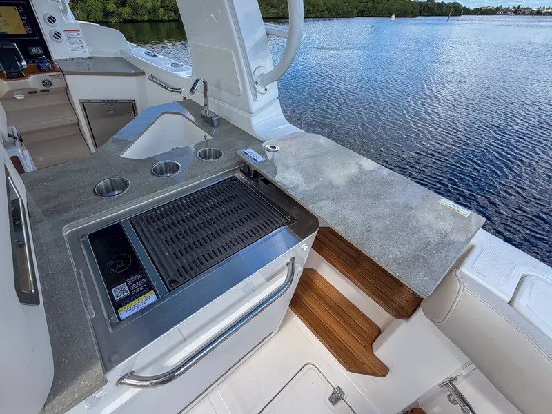 Slide: The Image of Boston Whaler 350 Realm 2027 - 12