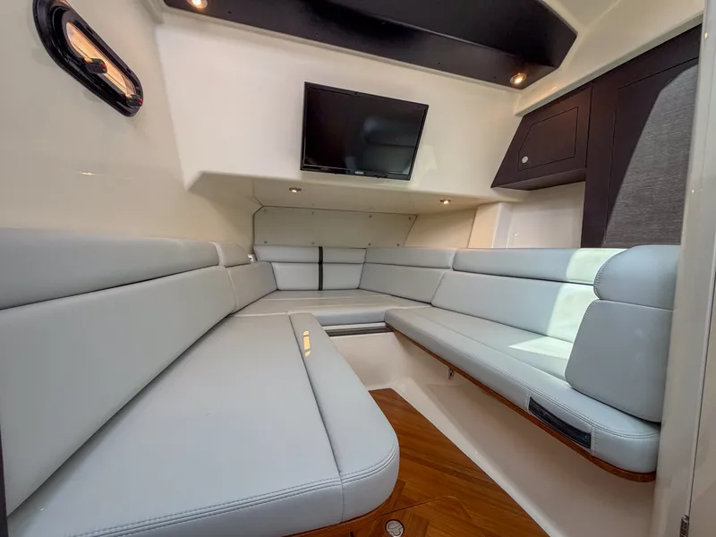 Slide: The Image of Boston Whaler 350 Realm 2027 - 32