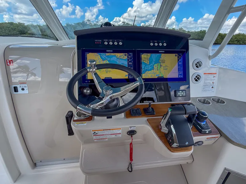 Slide: The Image of Boston Whaler 350 Realm 2027 - 20