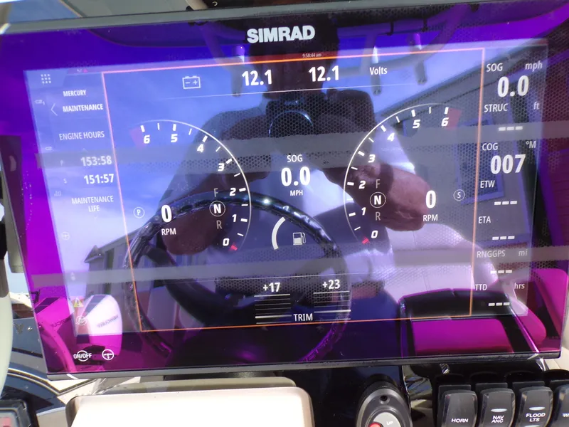Slide: The Image of Boston Whaler 280 DAUNTLESS 2024 - 32