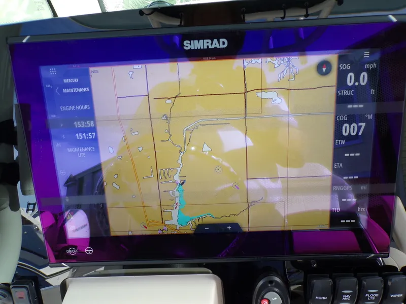 Slide: The Image of Boston Whaler 280 DAUNTLESS 2024 - 31