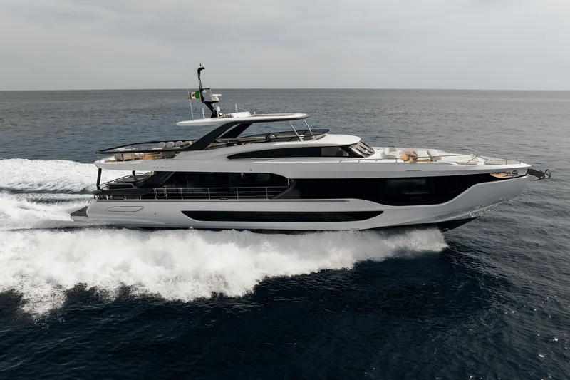 Slide: The Image of Azimut Grande 26M 2027 - 6