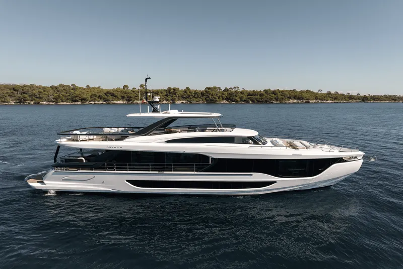 Slide: The Image of Azimut Grande 26M 2027 - 4