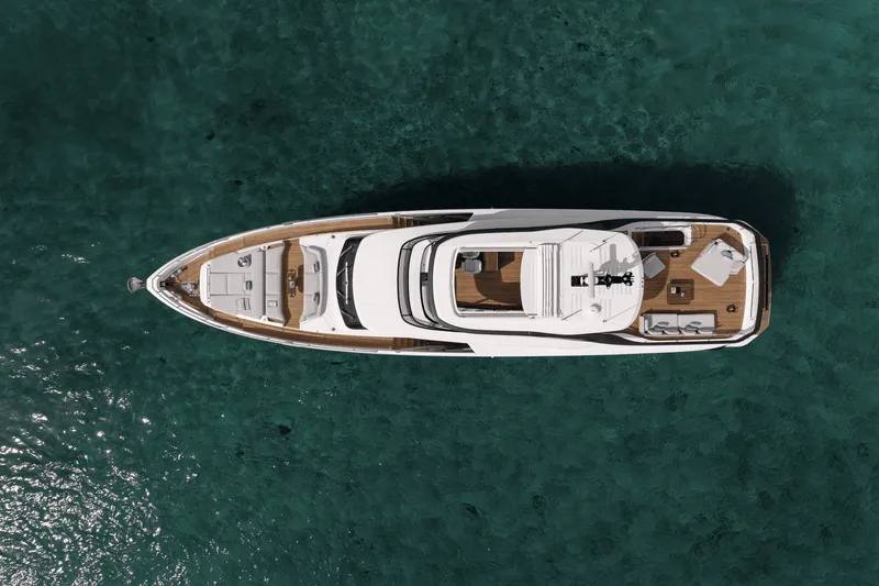 Slide: The Image of Azimut Grande 26M 2027 - 9