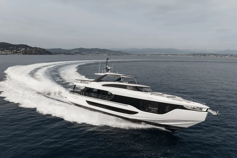 Slide: The Image of Azimut Grande 26M 2027 - 1