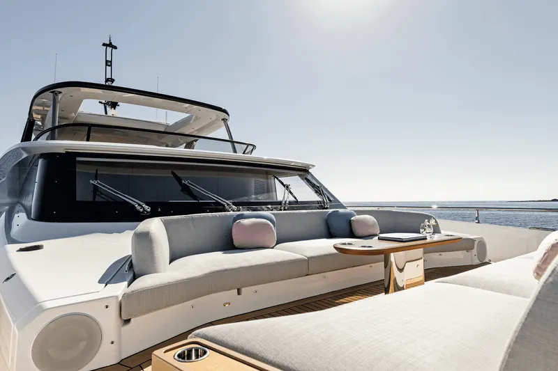 Slide: The Image of Azimut Grande 26M 2027 - 33