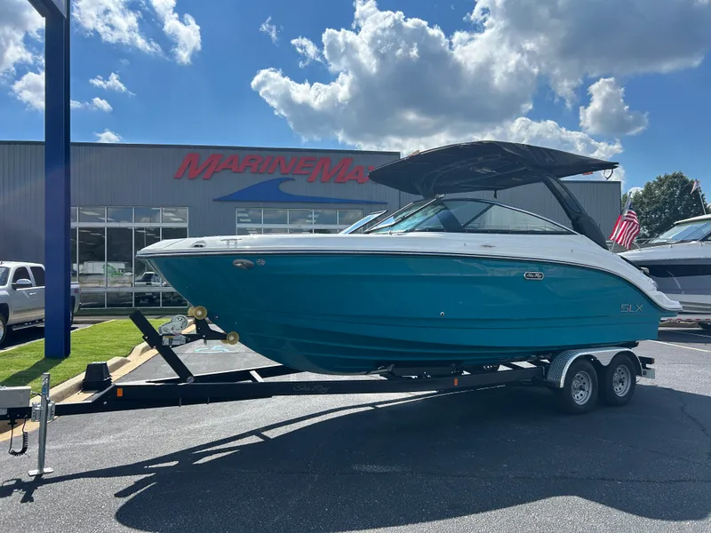 Slide: The Image of Sea Ray SLX 260 2027 - 1