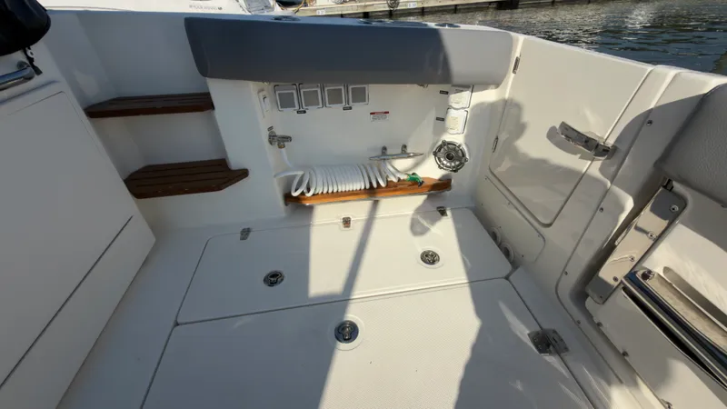 Slide: The Image of Boston Whaler 350 REALM 2025 - 25