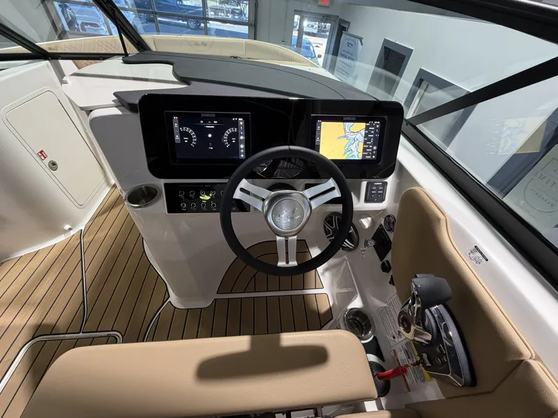 Slide: The Image of Sea Ray SDX 250 2027 - 13