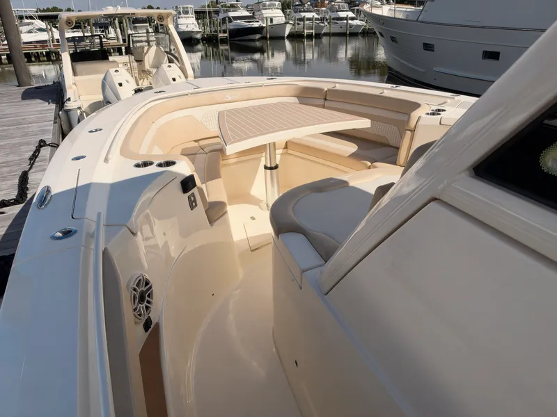 Slide: The Image of Scout 330 LXF 2027 - 36