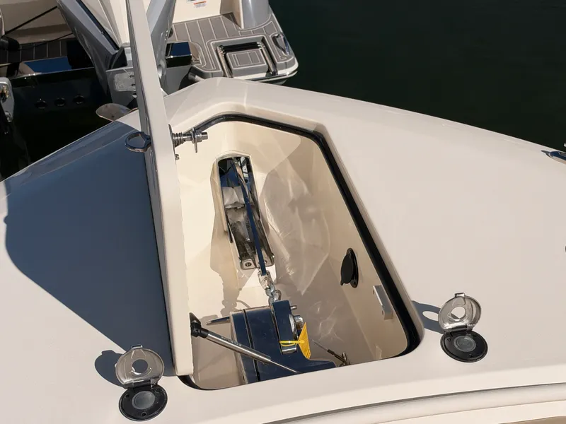 Slide: The Image of Scout 330 LXF 2027 - 46