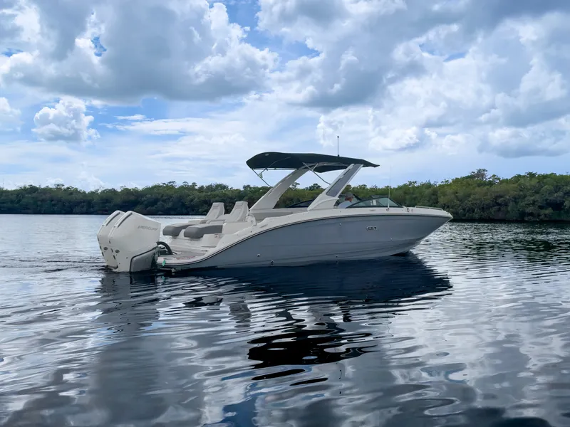 Slide: The Image of Sea Ray SDX 290 Outboard 2027 - 21