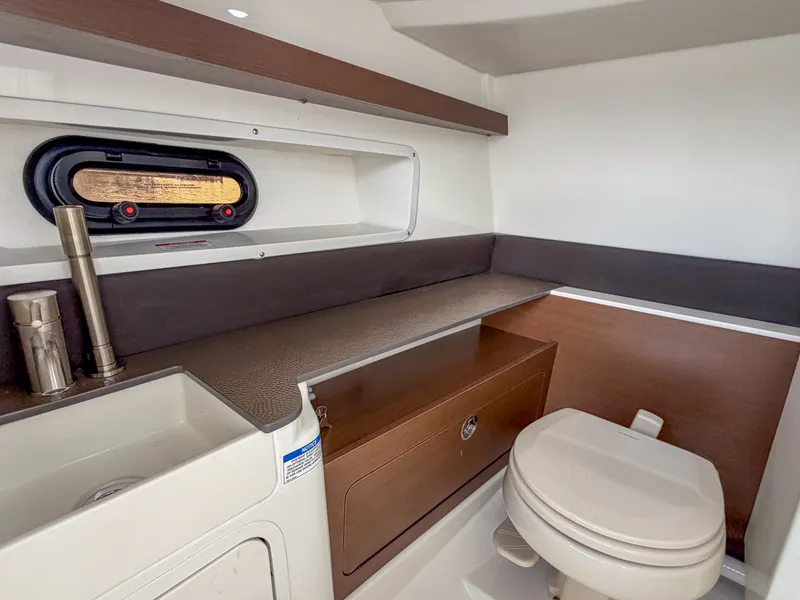 Slide: The Image of Sea Ray SDX 290 Outboard 2027 - 15
