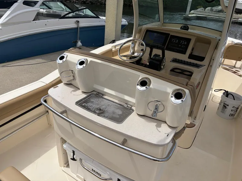 Slide: The Image of Scout 255 LXF 2018 - 25