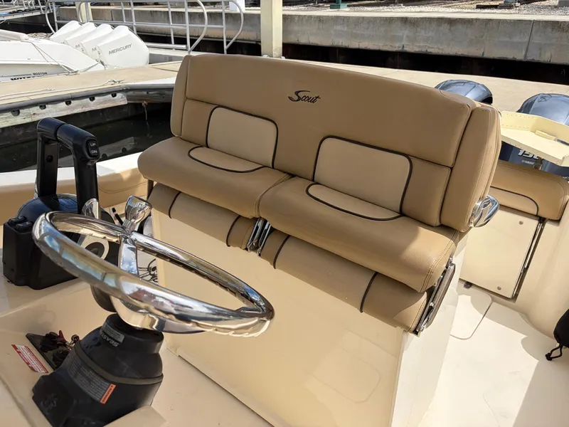 Slide: The Image of Scout 255 LXF 2018 - 24