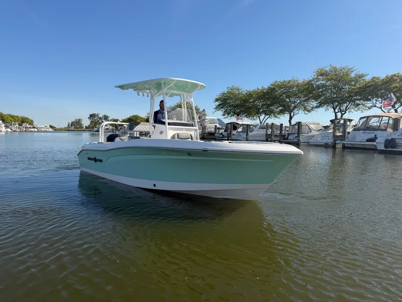 Slide: The Image of NauticStar 222L OFFSHORE 2024 - 6
