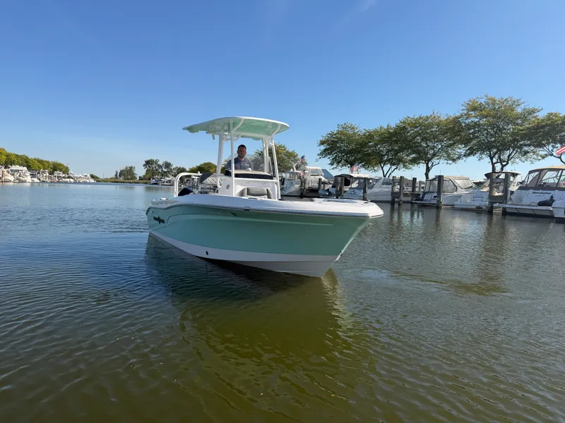 Slide: The Image of NauticStar 222L OFFSHORE 2024 - 5