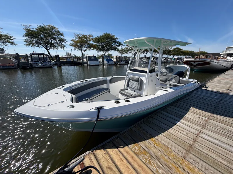 Slide: The Image of NauticStar 222L OFFSHORE 2024 - 10