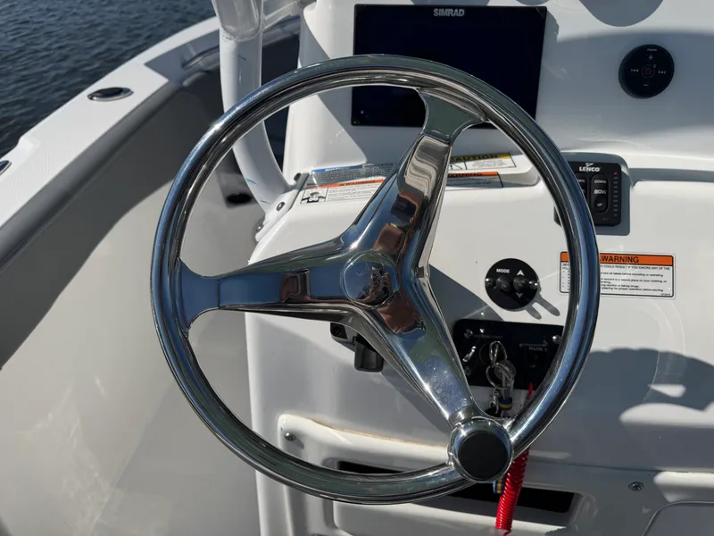 Slide: The Image of NauticStar 222L OFFSHORE 2024 - 23
