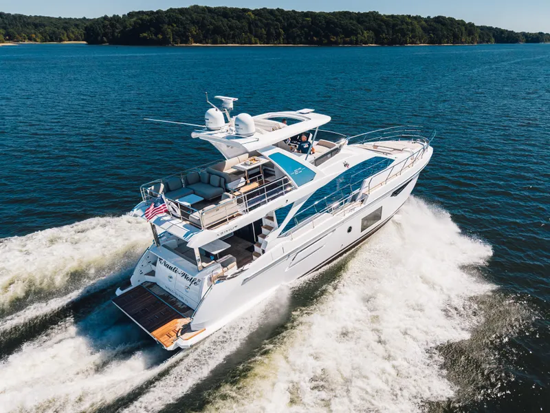 Slide: The Image of Azimut FLY 60 2024 - 75