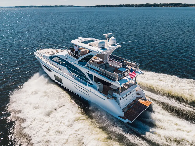Slide: The Image of Azimut FLY 60 2024 - 74