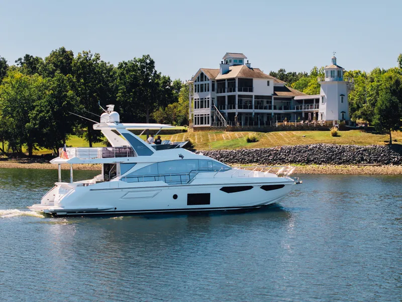Slide: The Image of Azimut FLY 60 2024 - 69
