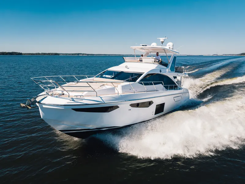 Slide: The Image of Azimut FLY 60 2024 - 71