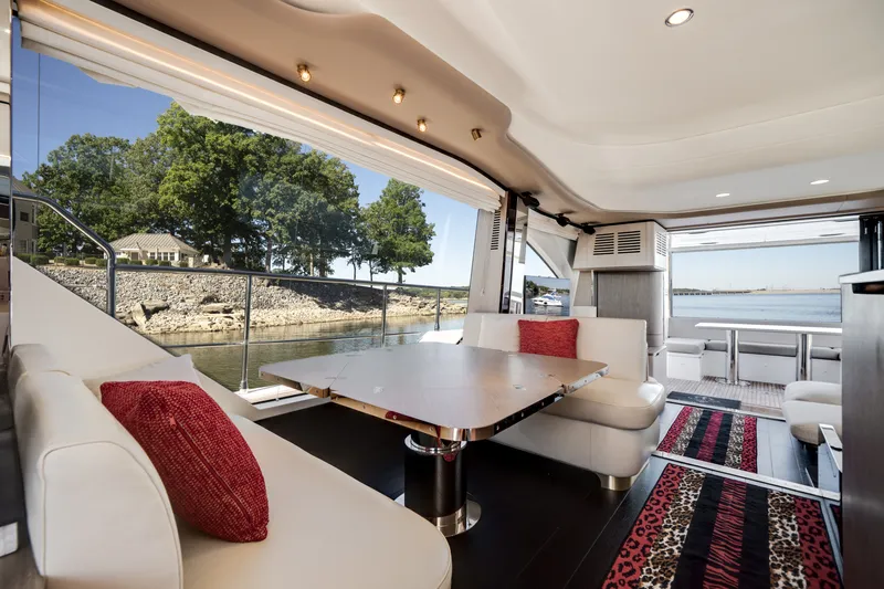 Slide: The Image of Azimut FLY 60 2024 - 41