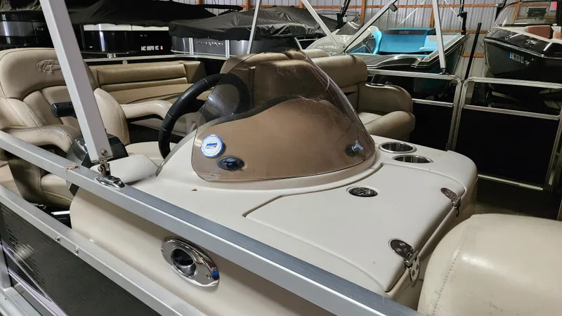 Slide: The Image of Harris 200 CX 2011 - 15