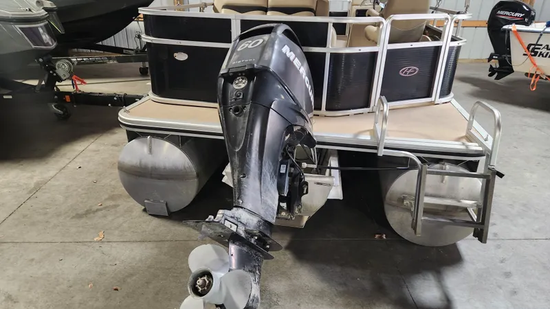 Slide: The Image of Harris 200 CX 2011 - 2