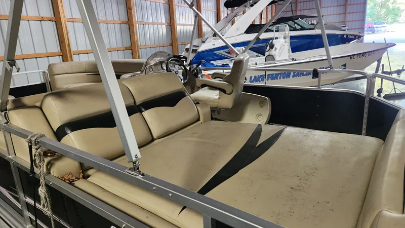 Slide: The Image of Harris 200 CX 2011 - 7