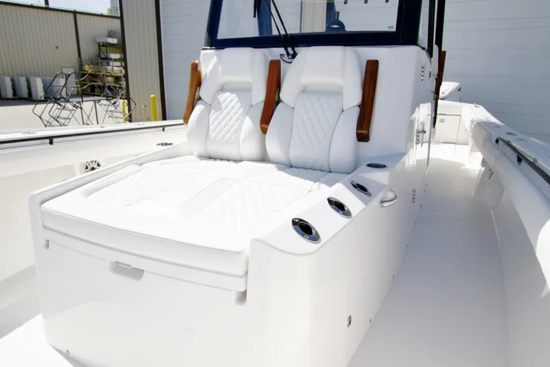 Slide: The Image of Regulator Marine 35 2025 - 11