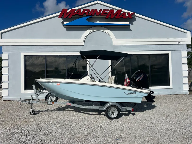 Slide: The Image of Boston Whaler 130 Super Sport 2025 - 1