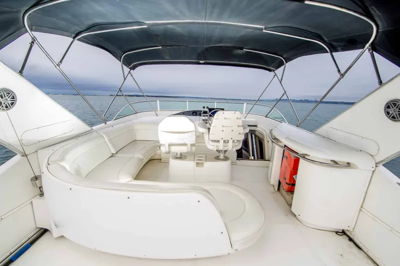 Slide: The Image of Bayliner 5288 Pilothouse Motor Yacht 1999 - 8