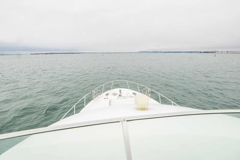 Slide: The Image of Bayliner 5288 Pilothouse Motor Yacht 1999 - 12