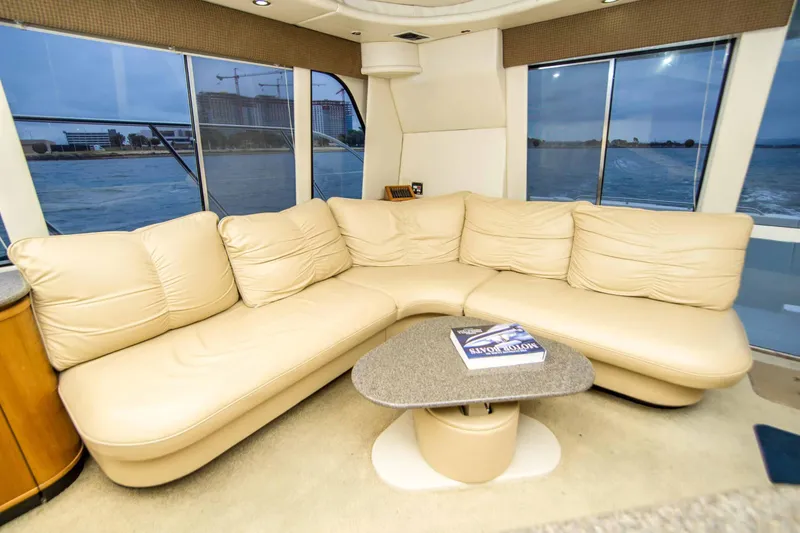 Slide: The Image of Bayliner 5288 Pilothouse Motor Yacht 1999 - 23
