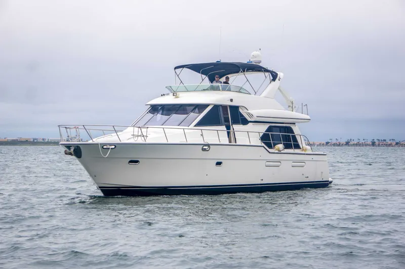 Slide: The Image of Bayliner 5288 Pilothouse Motor Yacht 1999 - 2