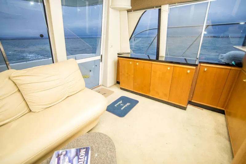 Slide: The Image of Bayliner 5288 Pilothouse Motor Yacht 1999 - 26