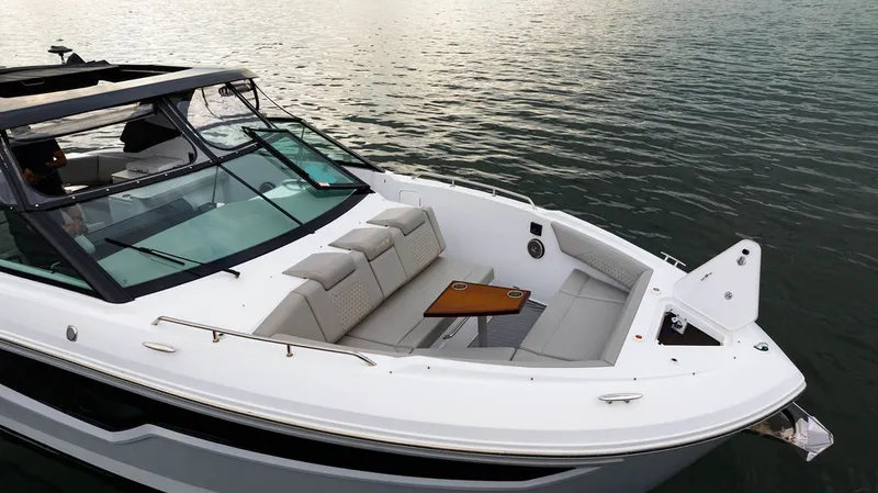 Slide: The Image of Cruisers 38 GLS OB 2024 - 34