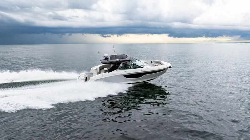 Slide: The Image of Cruisers 38 GLS OB 2024 - 21