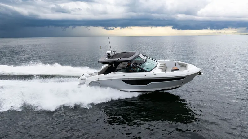 Slide: The Image of Cruisers 38 GLS OB 2024 - 22