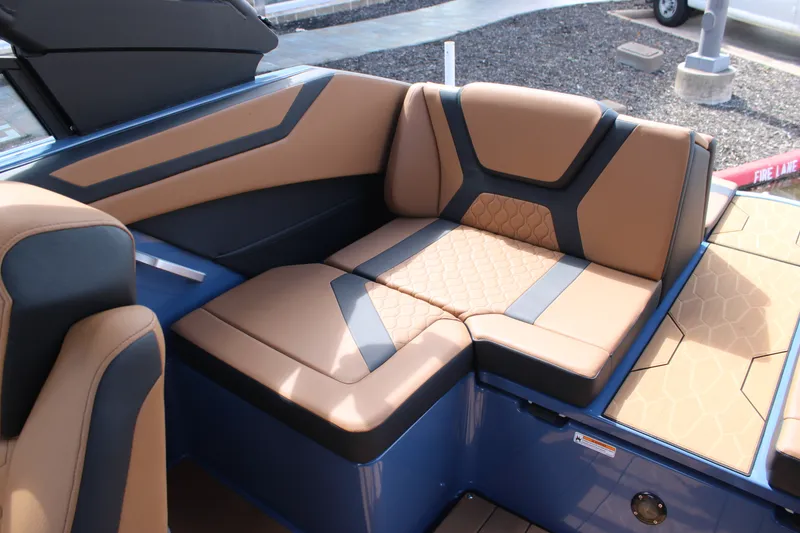 Slide: The Image of Yamaha 222XD 2024 - 14