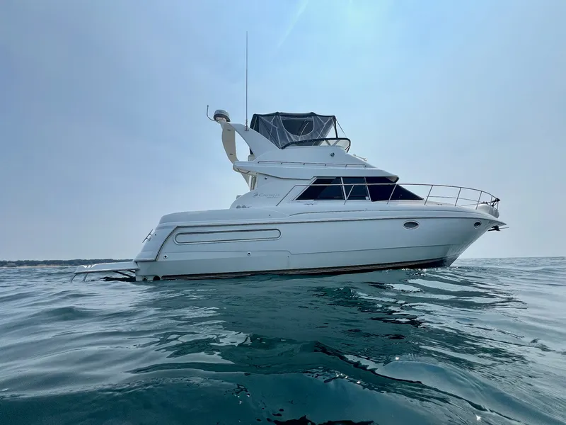 Slide: The Image of Cruisers 3585 FLYBRIDGE 1998 - 1