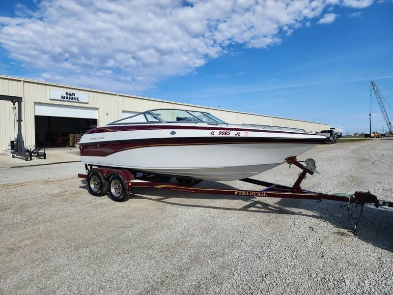 The Image of Crownline Boats 205 BR 2001 - 0