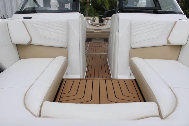 Slide: The Image of Nautique G25 2022 - 7