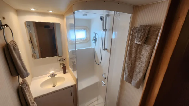 Slide: The Image of Hatteras 52 Cockpit Motor Yacht 1997 - 26